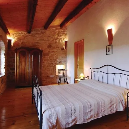 Mit Privatpool Fuer 9 Personen Ca 175 Qm In Svetvincenat, Istrien Binnenland Von Istrien