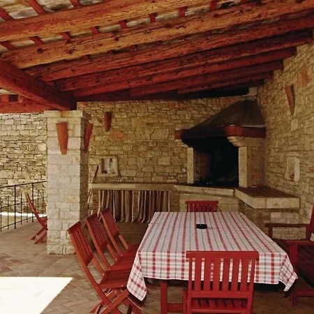 Mit Privatpool Fuer 9 Personen Ca 175 Qm In Svetvincenat, Istrien Binnenland Von Istrien *