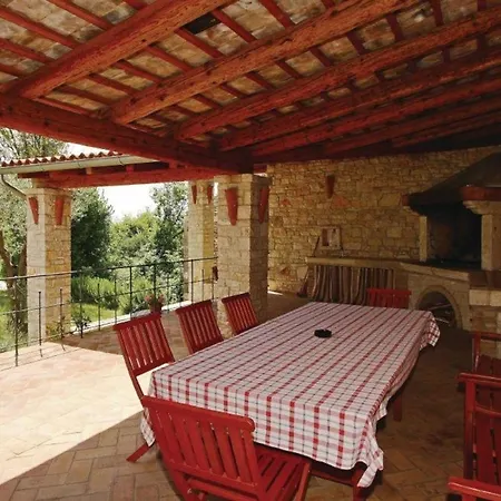 Mit Privatpool Fuer 9 Personen Ca 175 Qm In Svetvincenat, Istrien Binnenland Von Istrien * Svetvinčenat